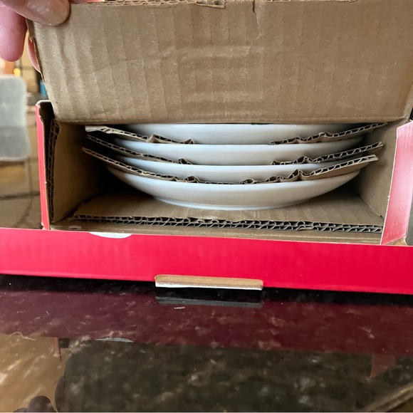 New Williams Sonoma Woodland Berry Appetizer Plates, Set of 4, Mixed Dinnerware